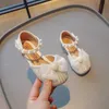 Sandales pour enfants sandales d'été Sweet Pearl Heart Princess Chaussures pour filles mode élégant gamin causal robe de fête de mariage sandales plates