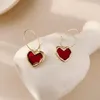 Orecchini a pennagliera color oro vintage Metal Red Love Heart sospeso Sweet Burgundy Enamel per le donne gioielli