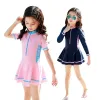 Swimwear 2024 New Girls Swimsuit OnePiece Swimwear Upf50 + Imprimer bébé manches longues pour enfants en bas âge pour enfant en bascule