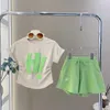 Girls 'Summer Leisure Set 2024 Jonge kinderstijlvolle T-shirt shorts tweedelig kindersportpak voor kinderen