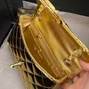 10a Moda Çantaları Tasarımcı Vücut Çanta Çanta Klasik Deri Yıldız Flep Canse Patent Altın Metal Donanım 19cm Kadınlar Akşam Parlak L Mixi