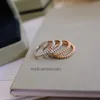 Designer Luxury Jewelry Ring Vancllf High Version Pérola Anel de Pearl Womens 18K Rose Gold Bated CNC Finamente esculpido em camadas redonda contas