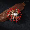 Broschen rote einfache Perle Retro Abzeichen Koralle Form Corsage Pin Frau Unisex Hochzeit Party Kleidungsanzug Kleid Juwely Geschenk