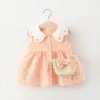 Vestidos 2 peças conjuntos de verão recém -nascidos roupas de meninas coreanas colarinho de boneca fofa vestidos de bebê mangas mangas+bolsa de arco para crianças vestido de princesa bc848