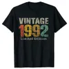 メンズTシャツ32歳のギフトヴィンテージ1992限定版34歳の誕生日メンズ素晴らしいTシャツグラフィックTトップパパ夫