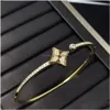 Collana bracciale 2023 Ultimo look di moda -Accessori costumi di vendita Nuovo stile Pendant Classic Women Men Regal Luxury Collane D Dhyuj