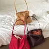 Die Reihe TR Designer Park Einkaufstaschen Beutel Damenbeutel Rose Kendall Hailey Echtes Lederumbeltaschen Eimer Tasche Slouchy Banana Half Moon Penholder Bag Ghc2