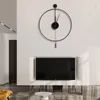 Zegary ścienne klasyczne duże nowoczesne okrągłe minimalistyczne zegar z wahadłem huśtawki, nie niszczące cicha metalowa dekoracyjna sztuka kreatywna