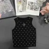 Tanques femininos de grife Camis Tshirt pesado setor Indústria embutida de diamante mangas tanques de malha para mulheres 2024 Desenho curto do pescoço de verão com uma parte inferior para mulheres