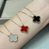 Designer Fashion Van Van Four Leaf Erba Necks Womens 18K Rose Gold Gold Chain Rosso Agata Rossa Claitede Claitede Classico con logo gioiello