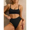 Swimwear féminin 2024 Nouvelle taille solide Small Bikini Bikini Bikini