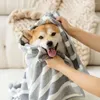 Vêtements de chien Bathrobe chaud réglable confortable sac de bain à séchage rapide rapide Polyester coral velours animal