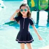 Swimwear 2024 New Girls Swimsuit OnePiece Swimwear Upf50 + Imprimer bébé manches longues pour enfants en bas âge pour enfant en bascule