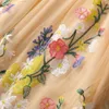 여름 카키색 화려한 꽃 자수 얇은 명주 그물 드레스 3/4 슬리브 V- 넥 패널 미디 캐주얼 드레스 S4A250418