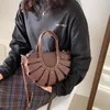 Sac Fashion Hollow Out épaule féminine 2024 PU Leather Individu Design Woman Handbag Hands Shopping Party Party Sacs