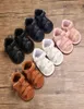 Nouvelle mode Summer nouveau-né bébé bébé garçons filles Perouet chaussures Soft Soft Sneakers creux Sandales Chaussures Ajustement pour 018M1405276