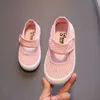 Sneakers Zapatillas Childrens Buty Nowe letnie miękkie podeszwa dziecięce buty sportowe chłopcy Buty dziewczęce Buty średnie i duże dziecięce buty studenckie Q240506