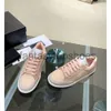 Chanellies Chaussures Chaussures Designers décontractés canalisent les hommes surdimensionnés femmes Espadrilles Trainers Flats Platform Sneakers blanc noir cuir rose rose vert foncé