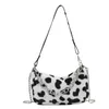 Bag leopard mönster kvinnor crossbody väskor mode mjuka plysch damer liten koppling handväskor handväskor söt kvinnlig axel underarm