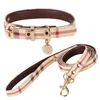 Designer Dog Collar Leases Set Soft Justerbar Classic Printed Plaid läder Pet Collar med blommor för små hundar Chihuahua Poodle