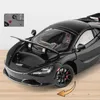 Modelo Diecast Cars 1 24 McLaren 720s Ligado Modelo de Carro de Racing Die Cast Metal Racing Modelo de carro simulado e iluminação série Childrens Toy Giftsl2405