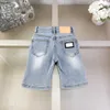 Populaire baby tracksuits Summer Boys Jeans Set Kids Designer Designer Kleding Maat 100-150 cm Logo Gedrukt T-shirt en denim shorts 24April