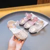 Sandalen Glitzer rosa Prinzessin Schuhe hübsche Kinder kausale Fortsetzungs Sandalen Tanzparty Kleidungsschuhe für Mädchen Mode weiche Bodenflats Flats