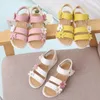 Kinderschuhe Sommerstil Kinder Sandalen Mädchen Prinzessin schöne Blume Kinder flach Baby Mädchen Gladiator weich 240423