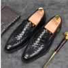 Casual Shoes Brand Patent Leather Men's Luxury Mens Loafers Flats andas Slip på svart körning plus storlek 39-48