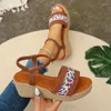 Sandals Chaussures pour femmes 2024 Plus taille 42 robe d'été Couleurs mélangées coins élastiques femmes zapatos mujer