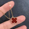Designer High Version Van Small Four Leaf Grass Necklace Female V Gold Thick Plated 18k Rose Natural Black Agate White Fritillaria
