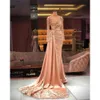 Вечерние платья розовая русалка Светло -дизайнер Стиал с длинными рукавами высокие шеи, сделанные с таковым, плюс, формальное хрустальное арабское аппликационное платье с арабскими арабскими бисером
