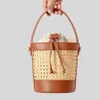 Fashionable Hollow Bucket Bag Imation Willow Womens Handbag Luxury Pu Leather Axel crossover Bag Summer Beach Bag 240425