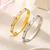 Einfache Mode Diamond Bangle Spring Neues Freizeitstil Geburtstagsgeschenk Schmuck 18K Gold plattiert Boutique Charm Bangle Edelstahlarmband Schwimm