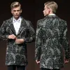 Tuxedos Men Men Jacquard stuk bruiloft één pakken weven modern formeel slanke twee-knops aangepaste fit gemaakte revers met drie buitenzakken medium lange jas