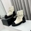 Kanales Zehen Designer Boots Schuhe nackt schwarz spitz mittelschwerer Kurzstiefel Schuhe 23.12.18s