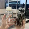 Tubllerzy przezroczystą szklaną butelkę z wodą z czasem Sok Milk Sok Kawa Pokrywa i szczelność słomy picie do podróży H240506
