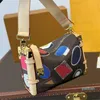 Box -Einkaufstasche Designer -Taschen Quadrat Kofferraum Bag Crossbody Schmuck Schmuck Weiche Taschen Handtaschen alte Blumenbuchstempo Stempel dekorieren goldene Metall -Umhängetaschen