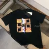 Fendishirt Italy fen herr designer t shirt kvinnor kläder exklusiv sommar t-shirt tees polo goth kort ärm haikyuu varumärke fendishirt t-shirt 151 911