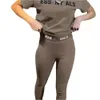 Designer Womens Tracksuits Pants Silm Suit Due pezzi Set da jogger 2024 Nuove lettere stampate per le tute a maniche corte per le tute 3 colori abiti da moda 43366