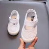 Sneakers Zapatillas Childrens Buty Nowe letnie miękkie podeszwa dziecięce buty sportowe chłopcy Buty dziewczęce Buty średnie i duże dziecięce buty studenckie Q240506