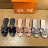 Mode Original H Designer Pantoffeln New H Flat Bottom Slipper Damen Damen -Cashmere Gun Diamond Face H Pantoffeln mit 1: 1 Markenlogo