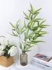 Dekorative Blumen 1PC 25,59 Zoll Simulation Grüne Bambusblattzweige Pflanzen Home Dekoration Esstisch Bürozentrum Vase