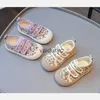 Sneakers Zapatillas Girl Shoe 24 Spring nieuwe bloemencanvas mode casual schoenen baby peuter wandelen Kid Sport H240506