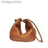 Bolsas de grife vintage para Bottgss Ventss Bag Woven New Fashion Crossbody Bag de couro macio Bola de metal de metal bola de bolsa de bolsa de bolsa