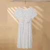 夏の新しい大型モーダルクロス母乳育児妊婦のカジュアルな家庭用服妊娠と出産ドレスブラはありません