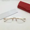 Ny modedesign Square Shape Optical Glasses Metal Frame Rimless Lenses Men and Women Business Style Light and Easy to Wear Eyewear Model 0228o