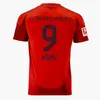 Bayern 23 24 25 Kane Soccer Jersey 2024 2025 Maillot Munchen Camisa de fútbol Kit Kits Home Away Third De Ligt Musiala Mane Sane Coman Munich Muller Davies Plus Tamaño 4xl