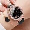 Orologi da polso 2pcs/set di lusso di fiore di strass di lussuoso orologio da donna per braccialette set di cuoio femmina di orologio da quarzo in pelle femmina
