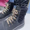 Chanelllies Les premières bottes canalisent le designer de nouvelles chaussures Couche 2023 Cowhide High Top Chaussures rond la tête épaisse semelles chaussures décontractées marée Martin Boots Station européenne ZT0